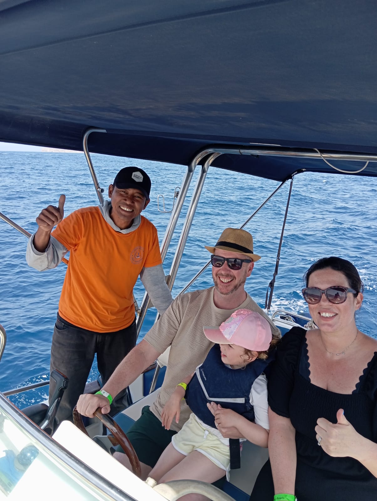 08-Hour Self Drive Boat